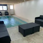 Piscine/spa Prive Interieur 33° Zoo De 24h Du Mans * 拉弗雷切