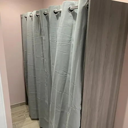 Piscine/spa Prive Interieur 33° Zoo De 24h Du Mans Willa