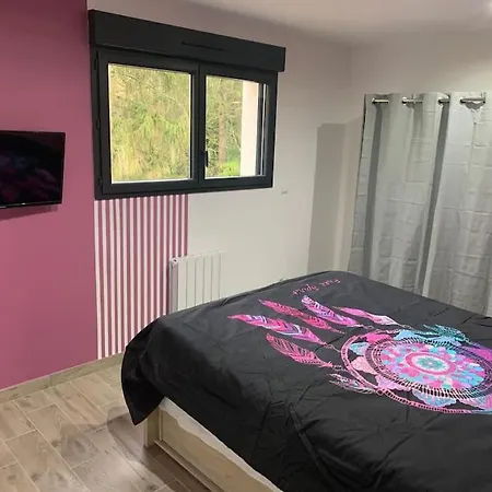 Piscine/spa Prive Interieur 33° Zoo De 24h Du Mans וילה