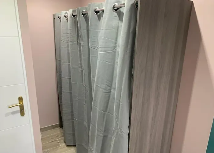 Piscine/spa Privé Intérieur 33° Zoo De 24h Du Mans Villa