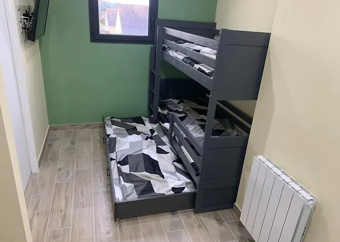 Piscine/spa Privé Intérieur 33° Zoo De 24h Du Mans Villa La Flèche